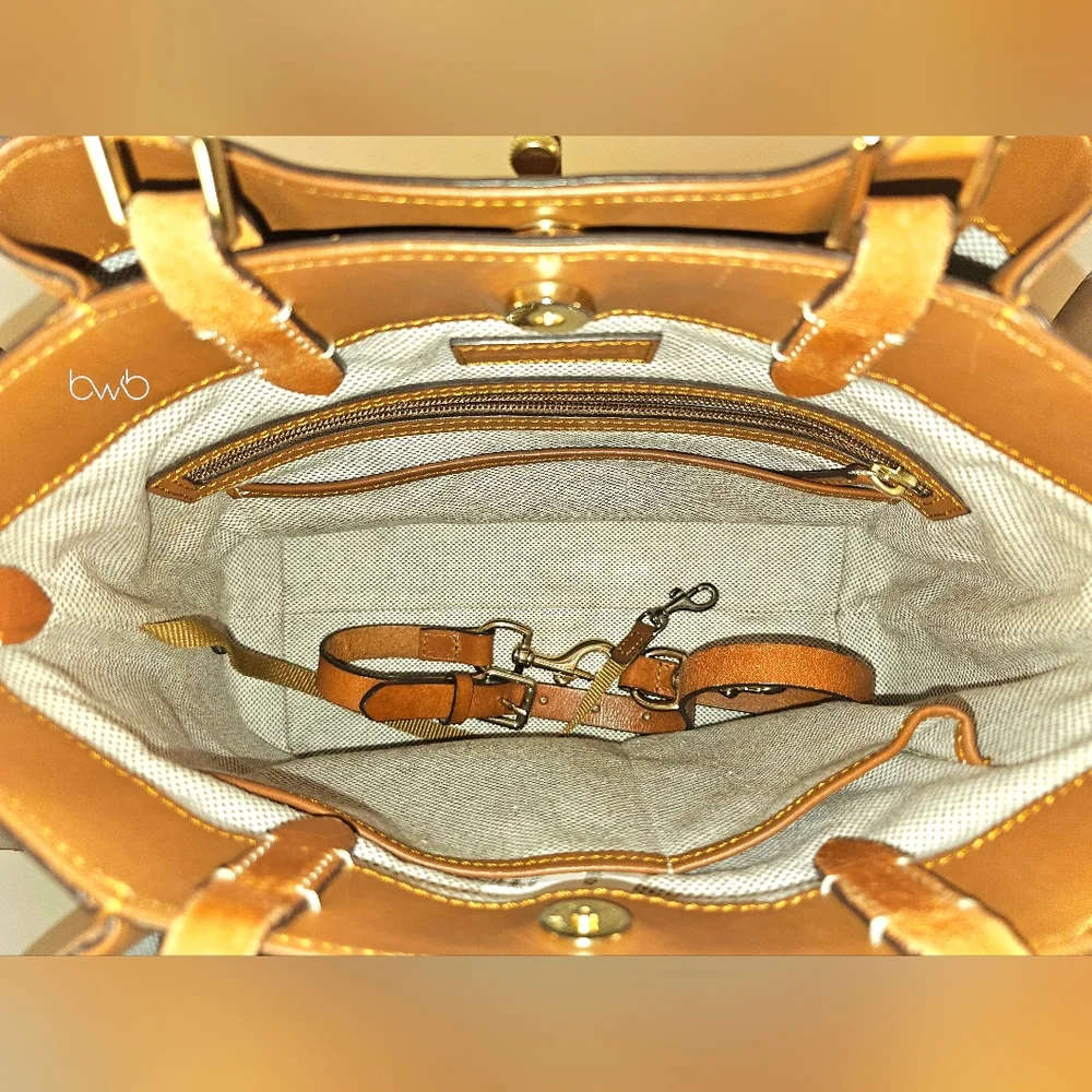 Dooney & Bourke City Large Barlow - Picture 9 of 9